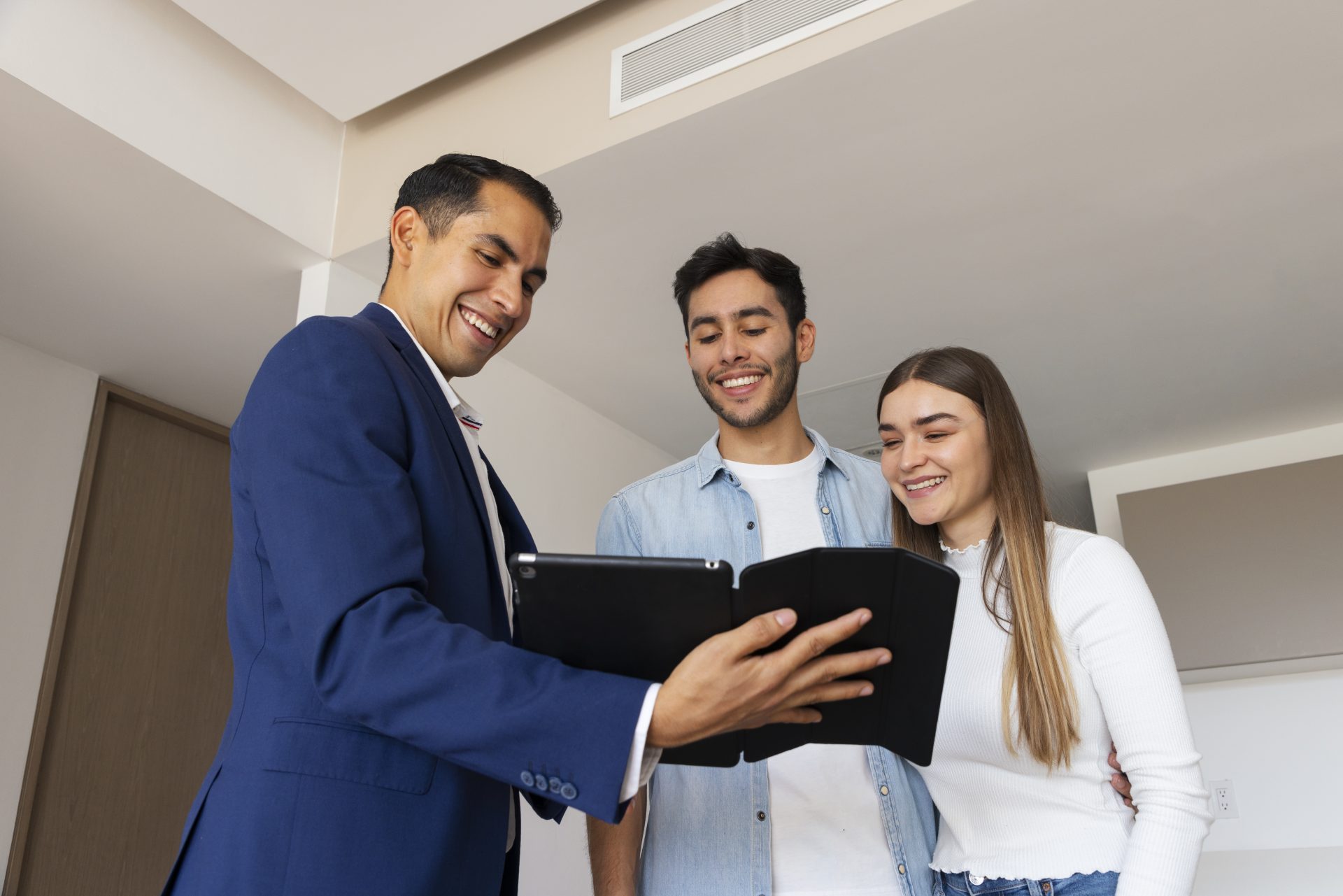 GRUPO FORTIS FORTUNA ADIUVAT